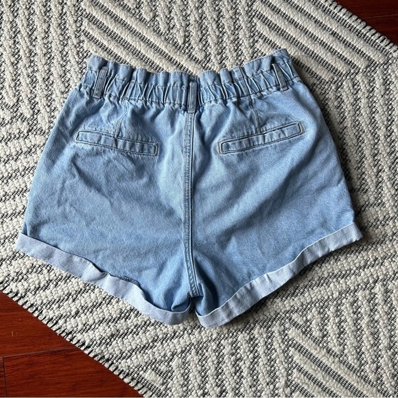 Garage Light Wash Paperbag Waist Cuffed Shorts - Picture 5 of 5